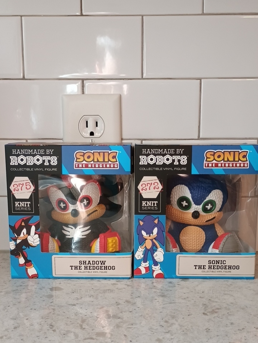 Sonic the Hedgehog; Shadow The Hedgehog Handmade by Robots Knit Vinyl Figures